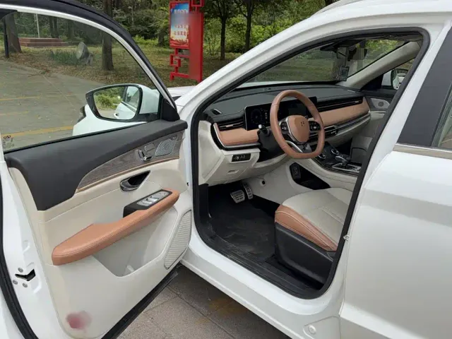 Jetour X70 C-DM — Фото автомобиля 12