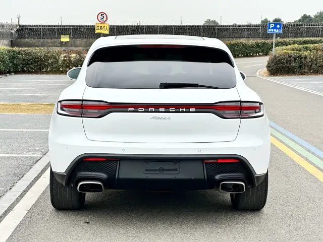 Porsche Macan — Фото автомобиля 6