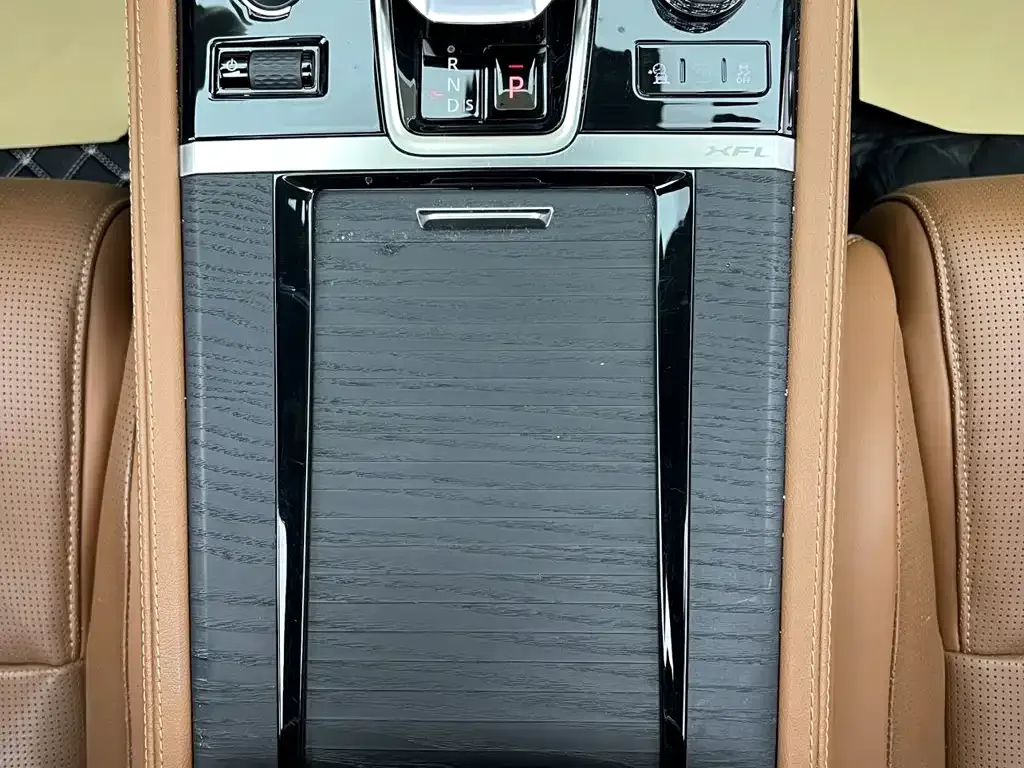 Jaguar Jaguar XFL 2022 XFL 2.0T P300 4WD Flagship Sport — Фото автомобиля 28