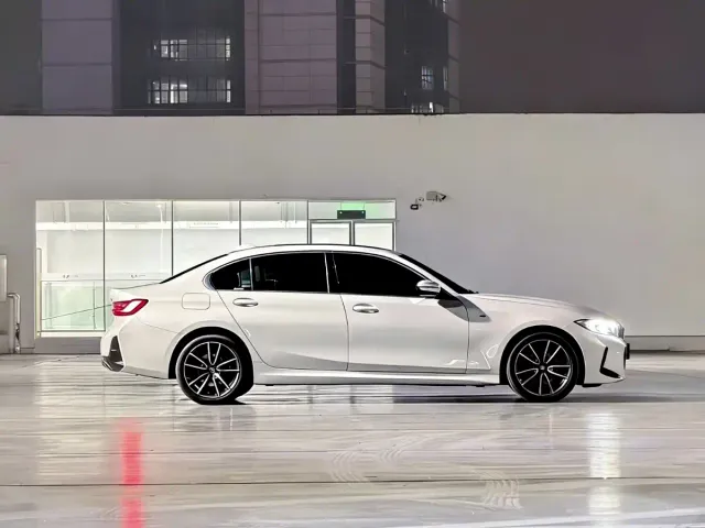 BMW 3 Series — Фото автомобиля 8