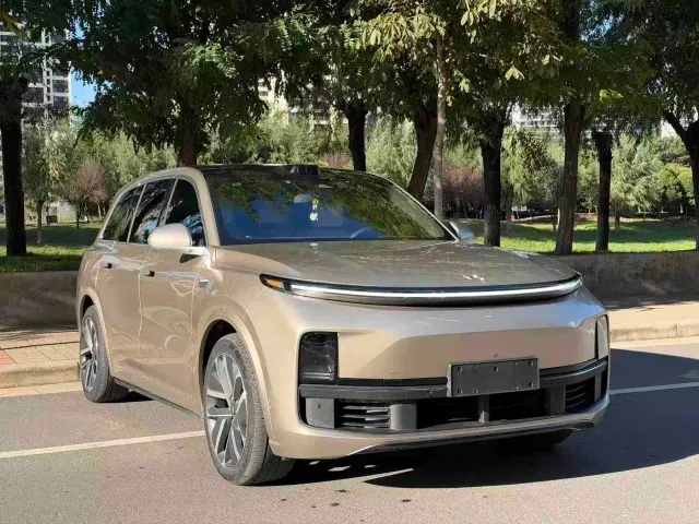 Li Auto L9 — Фото автомобиля 3
