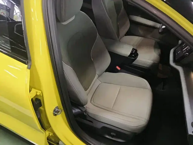 Volvo EX30 — Фото автомобиля 24
