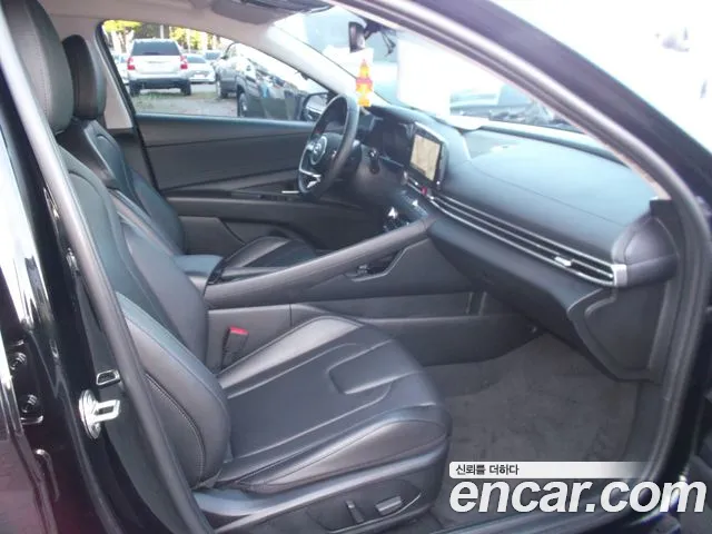 Hyundai Avante CN7 — Фото автомобиля 9