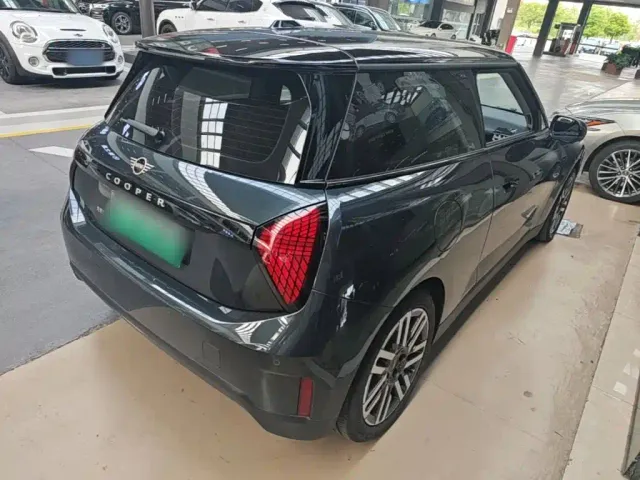 MINI Cooper — Фото автомобиля 6