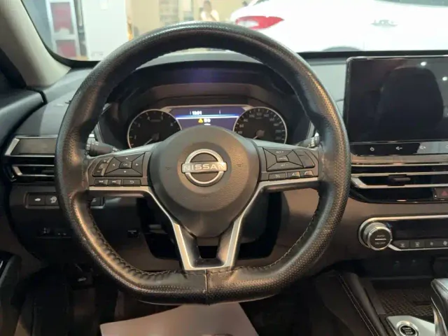 Nissan Teana — Фото автомобиля 3
