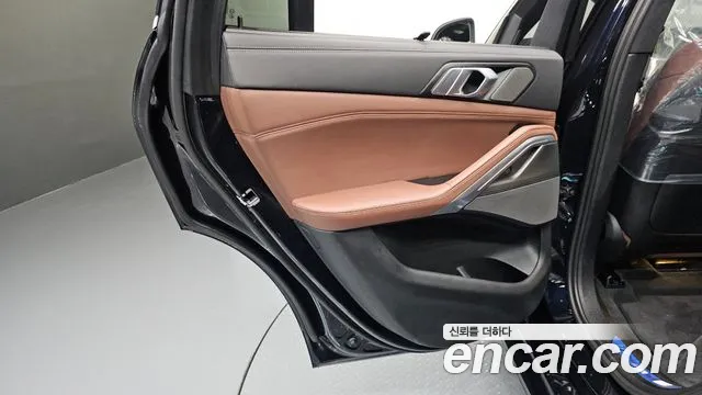 BMW X6 xDrive40i M Sport — Фото автомобиля 21