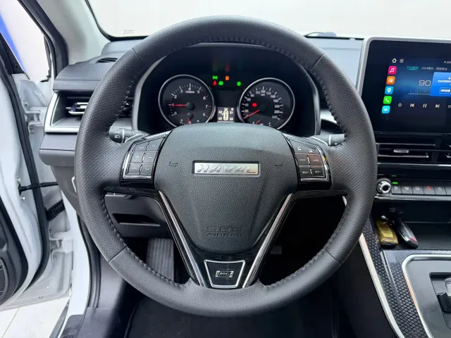 Haval M6 — Фото автомобиля 11