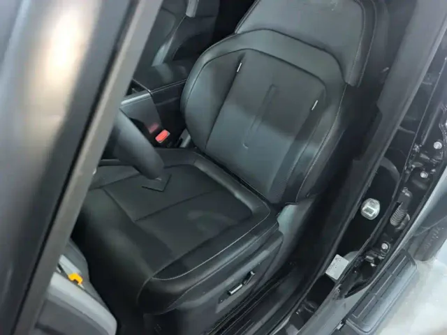 iCAR V23 — Фото автомобиля 14