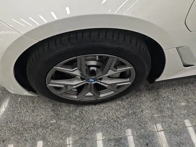 BMW i3 — Фото автомобиля 22