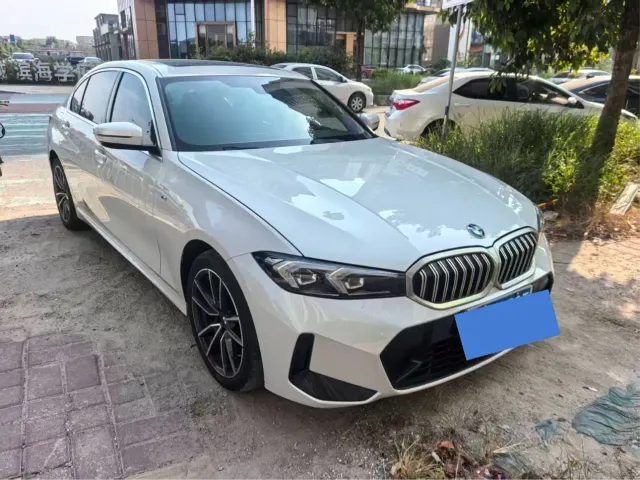 BMW 3 Series — Фото автомобиля 3