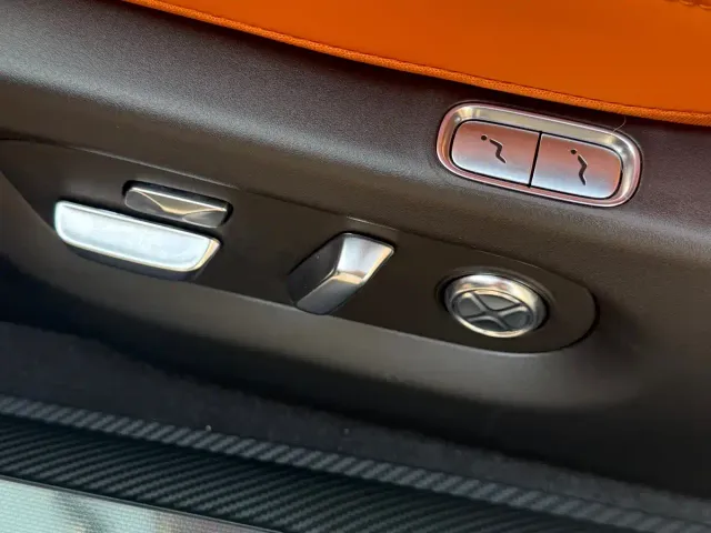 Xiaomi YU7 — Фото автомобиля 13
