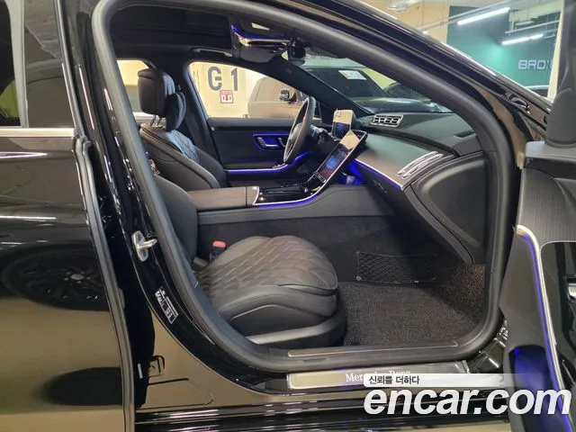 Mercedes-Benz S-Class — Фото автомобиля 10