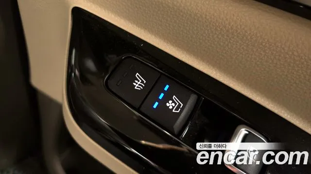 Kia Canival Carnival 4 поколение Дизель 7 мест Signature — Фото автомобиля 19