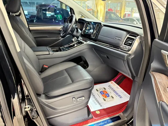 GAC Trumpchi M8 — Фото автомобиля 8