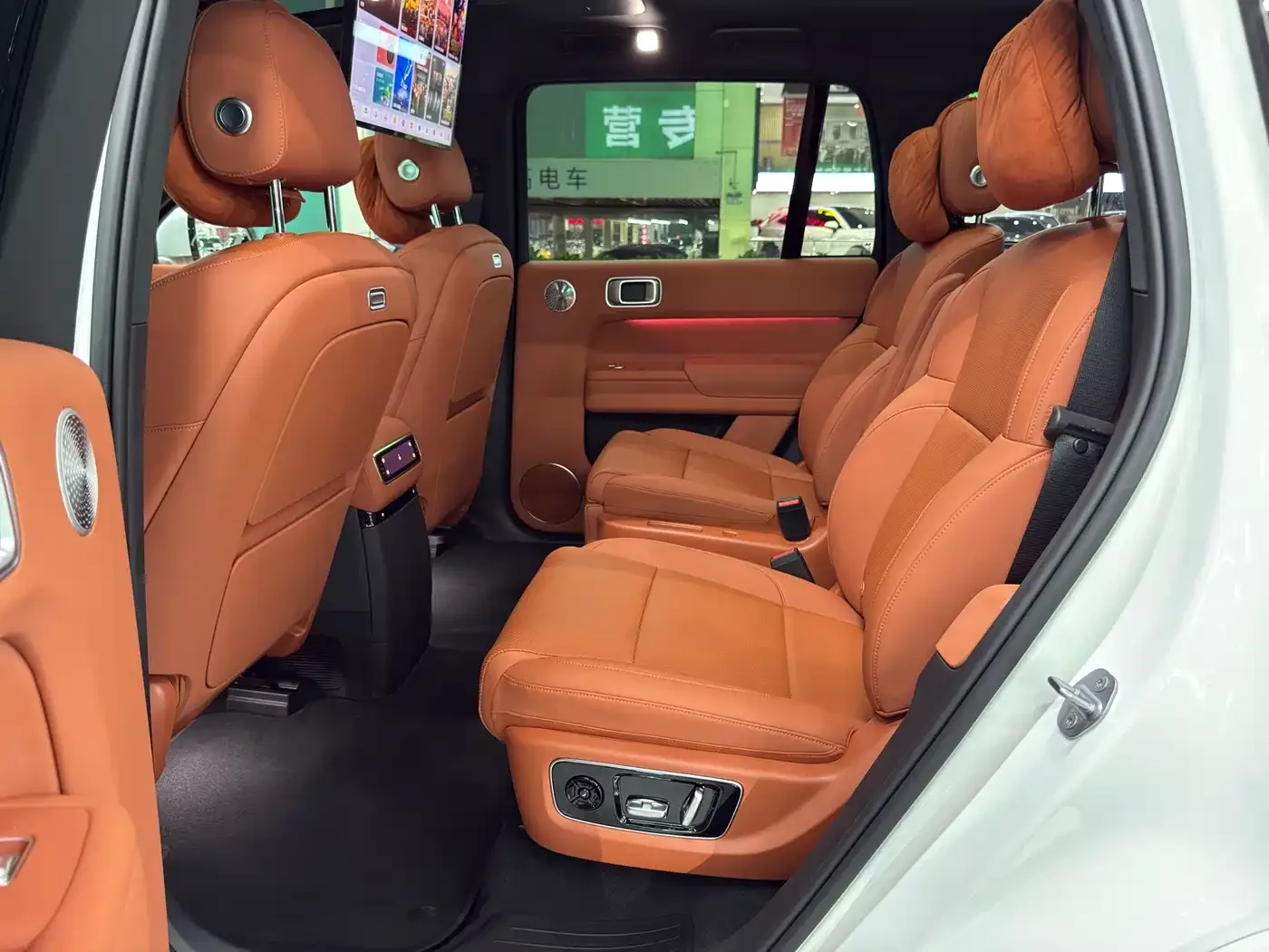 Li Auto Li Xiang L9 2025 Ultra Smart Renewal Edition — Фото автомобиля 14