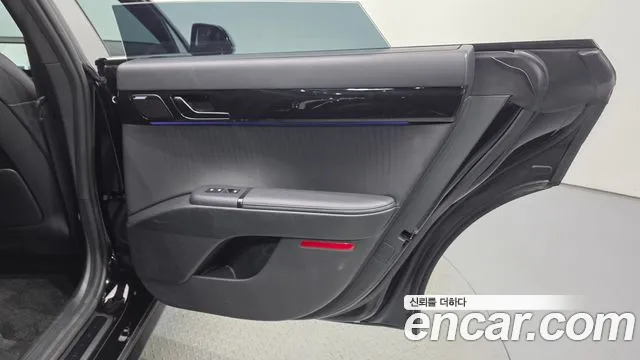 Hyundai Grandeur GN7 — Фото автомобиля 14