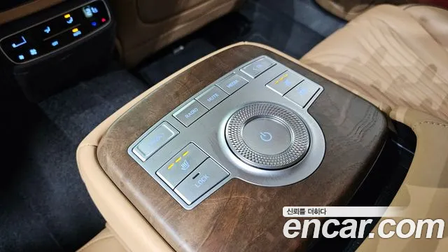 Genesis G80 Бензин 2.5 турбо AWD — Фото автомобиля 18