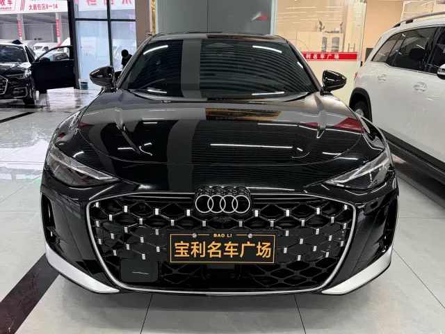 Фотография автомобиля — Audi A6L