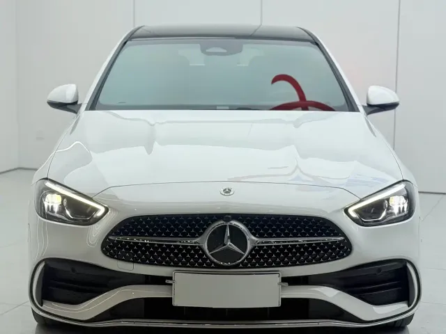 Mercedes-Benz C-Class — Фото автомобиля 3