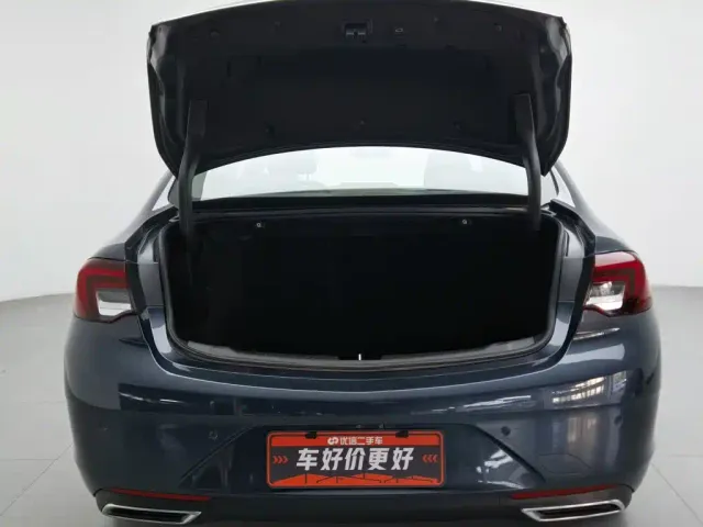 Buick Regal — Фото автомобиля 16