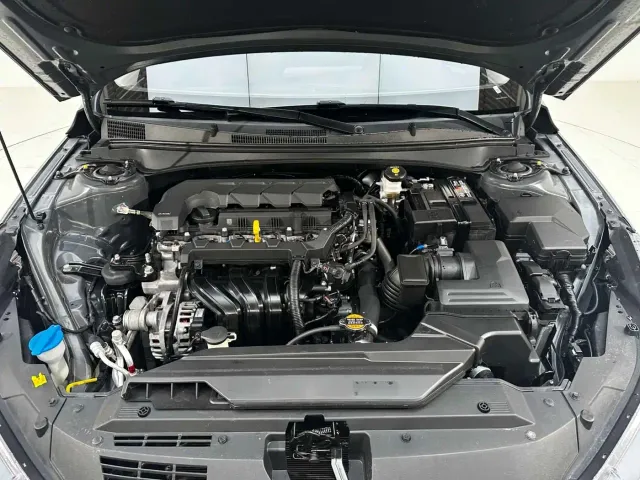 Hyundai Elantra — Фото автомобиля 18