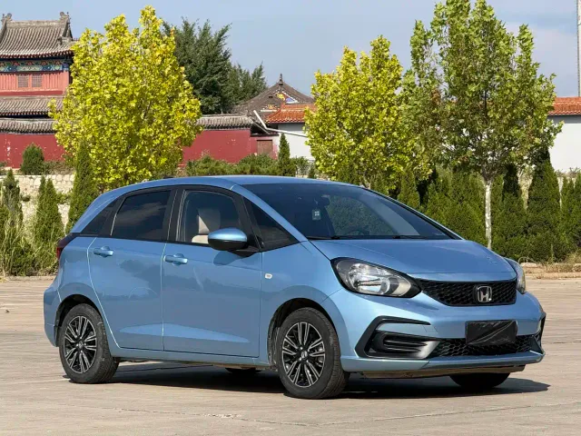 Honda Fit — Фото автомобиля 8