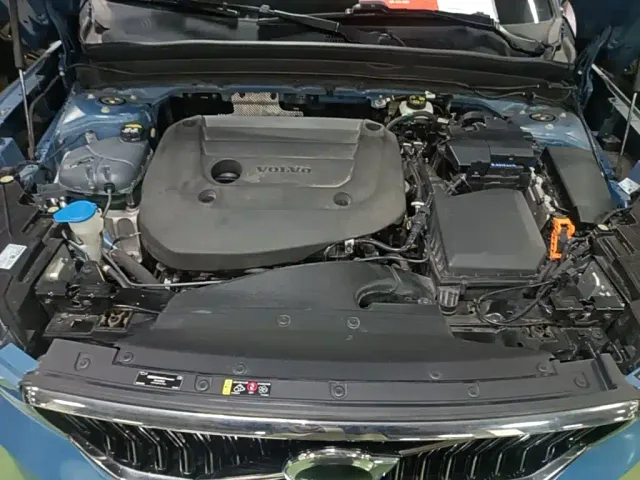 Volvo XC40 — Фото автомобиля 19
