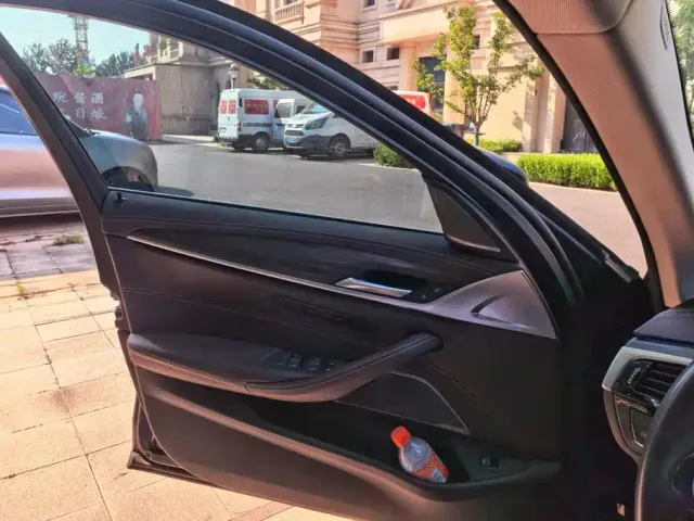 BMW 5 Series — Фото автомобиля 7