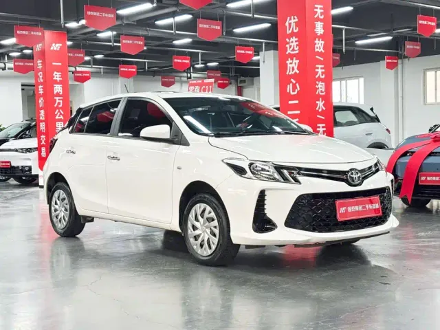 Toyota Vios FS — Фото автомобиля 3