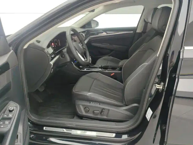 Volkswagen Passat — Фото автомобиля 9