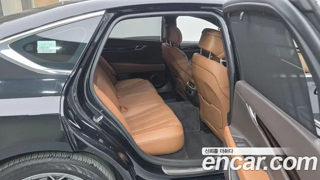 Genesis G80 Бензин 2.5 турбо AWD — Фото автомобиля 11