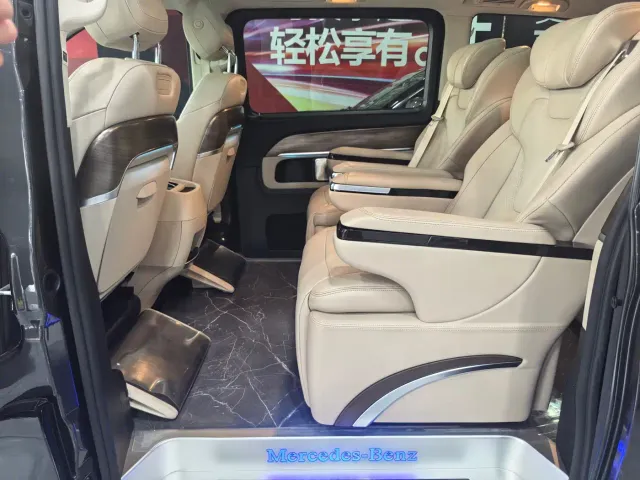 Mercedes-Benz V-Class — Фото автомобиля 9