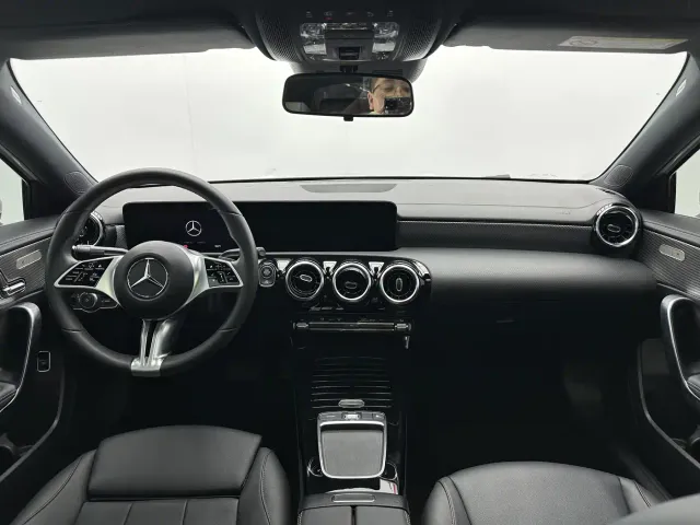 Mercedes-Benz A-Class — Фото автомобиля 7