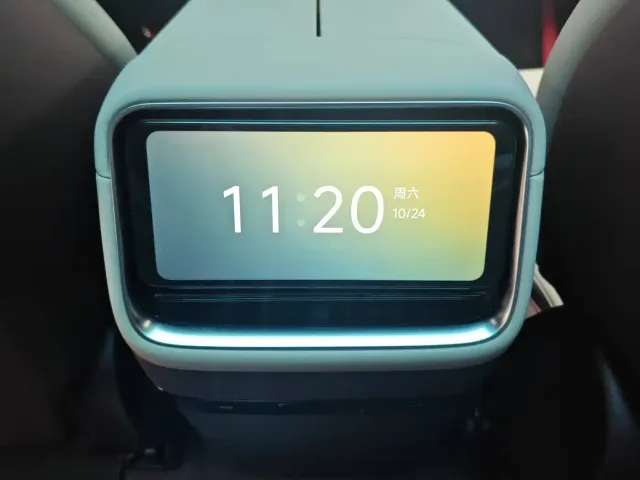 Xiaomi YU7 — Фото автомобиля 11