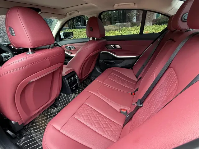 BMW 3 Series — Фото автомобиля 10