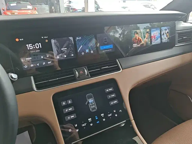 Li Auto ONE — Фото автомобиля 12