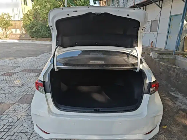 Toyota Corolla — Фото автомобиля 18