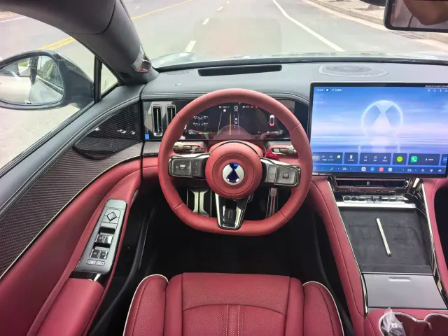 Denza Z9GT — Фото автомобиля 12