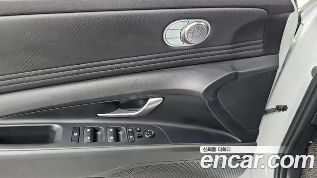 Hyundai AVANTE Avante (CN7) — Фото автомобиля 16