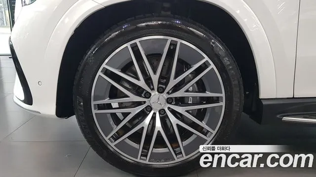 Mercedes-Benz GLE-Class — Фото автомобиля 5