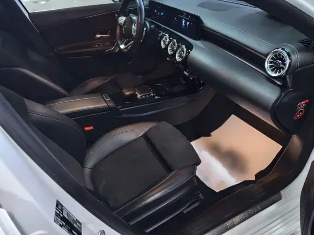 Mercedes-Benz A-Class — Фото автомобиля 2