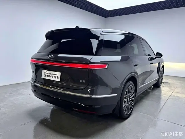 Nio ES8 — Фото автомобиля 4