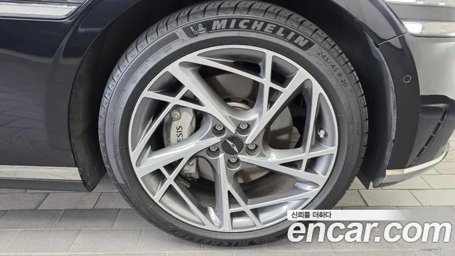 Genesis G90 Бензин 3.5 турбо AWD — Фото автомобиля 21
