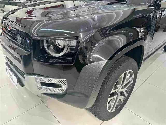 Land Rover Land Rover Defender 2022 110 P400 Dark Special Edition — Фото автомобиля 3