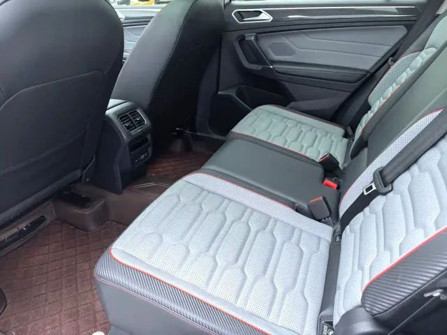 Volkswagen Tiguan L — Фото автомобиля 7