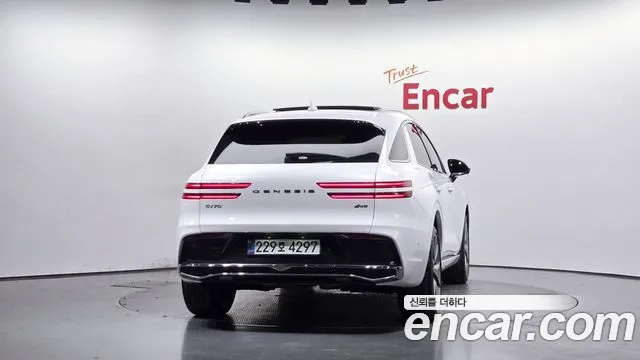 Genesis GV70 — Фото автомобиля 4
