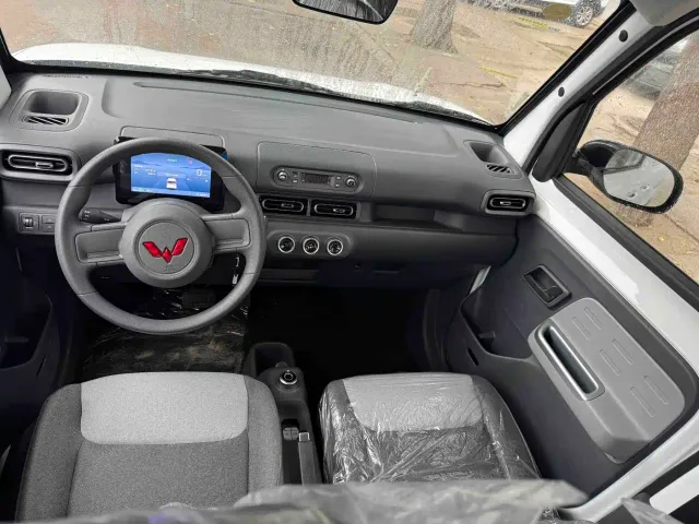 Wuling Zhiguang NEV — Фото автомобиля 6