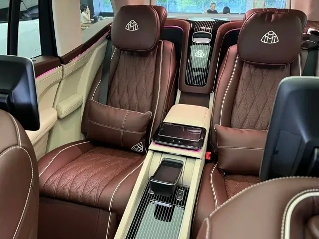Mercedes-Benz GLS-Class — Фото автомобиля 4
