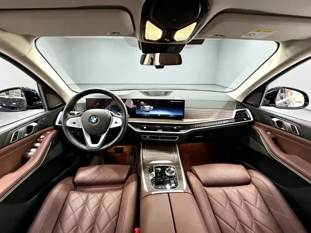 BMW X7 — Фото автомобиля 6