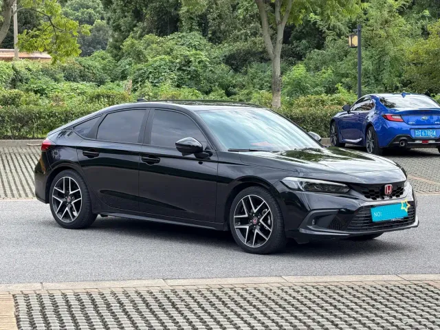 Honda Civic — Фото автомобиля 3